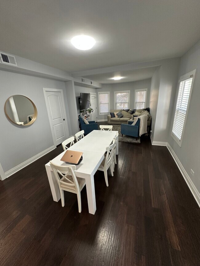 Foto del edificio - 3450 N Lawndale Ave