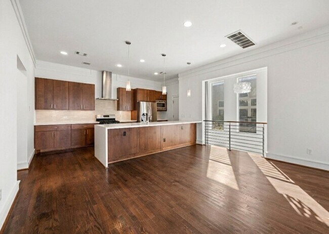 Foto del edificio - 5707 Schuler St