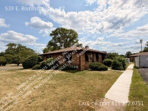 Building Photo - 539 E Riverside Blvd