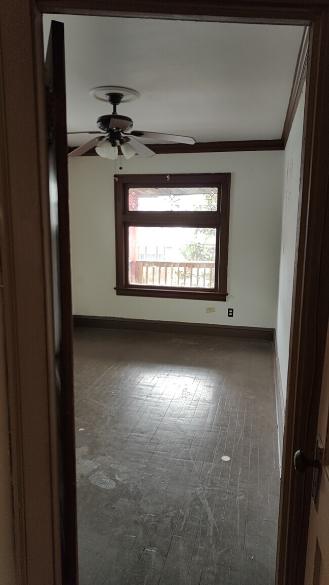 Foto del edificio - 4082 E 143rd St