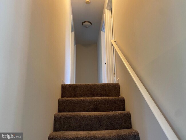 Foto del edificio - 989 Cedar Ln
