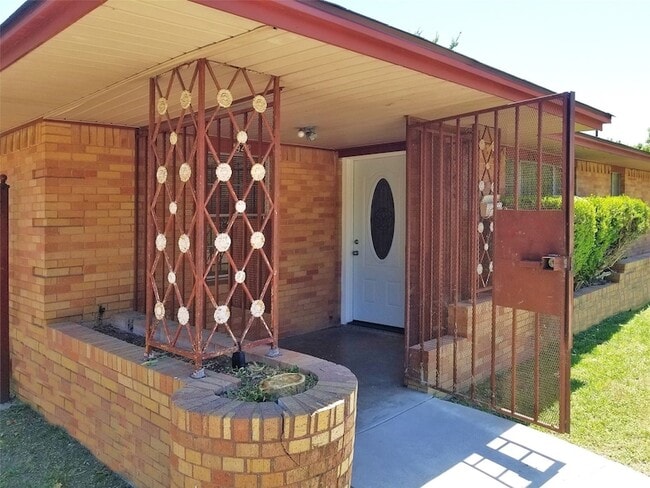 Building Photo - 4942 Rockport Dr