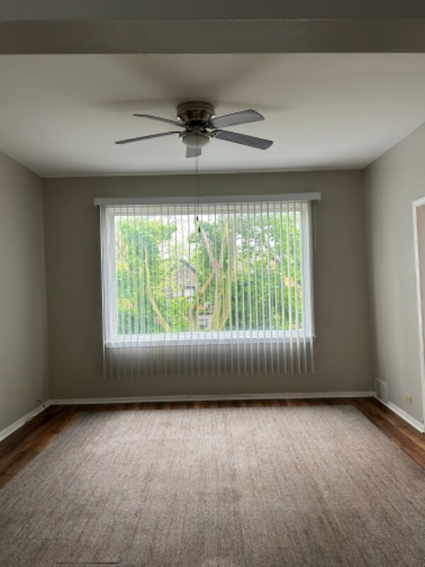 Foto del edificio - 7353 S Kenwood Ave