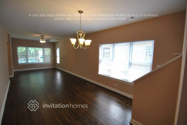 Building Photo - 5026 N Avers Ave
