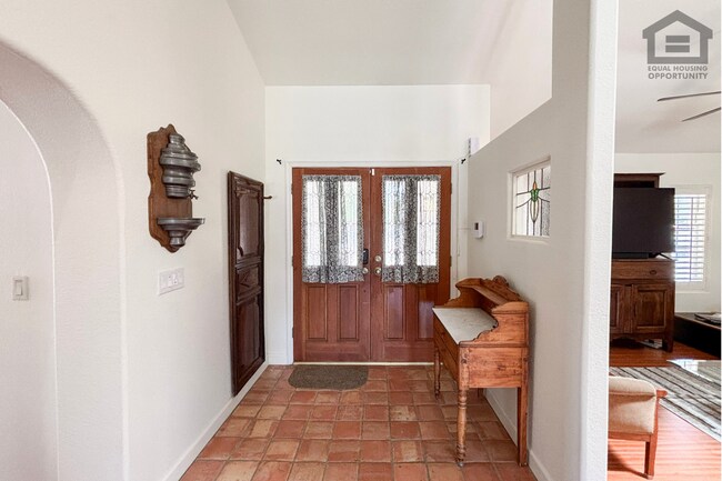 Building Photo - 3Bed/2Bath Furnished Home w/Stunning Backyard! Ready for Immediate Move-In! – NO HOA! POOL!