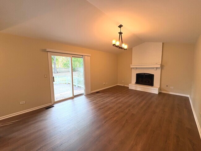 Foto del edificio - 2024 Westfield Dr