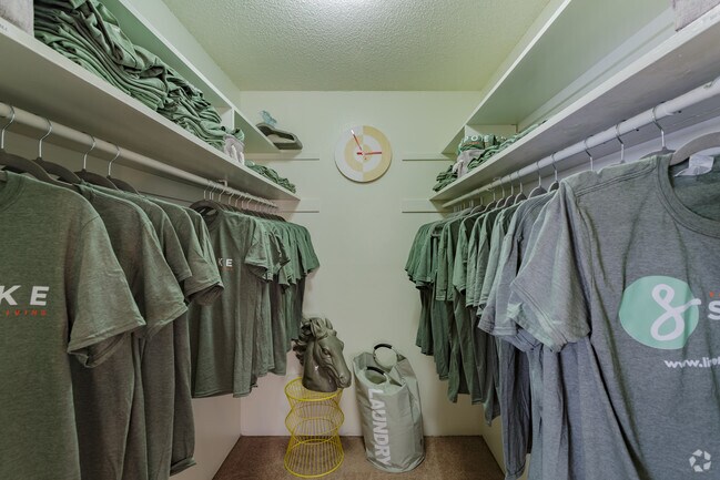 1HAB, 1BA - 600 ft² - The Spoke