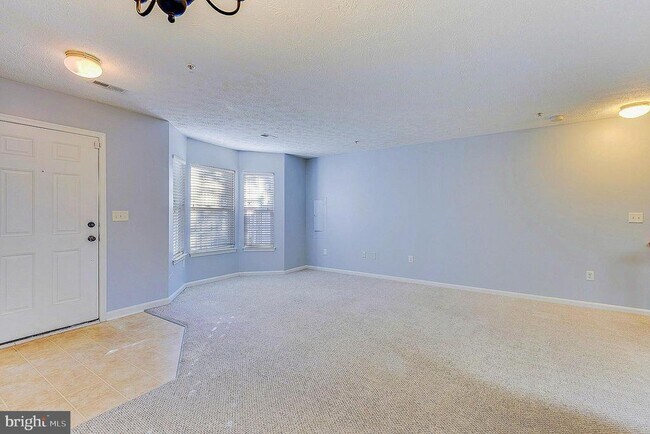 Foto del edificio - 8055 Brookstone Ct