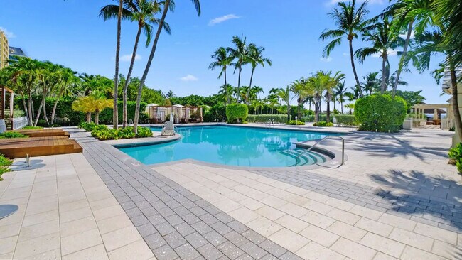 Foto del edificio - 455 Grand Bay Dr