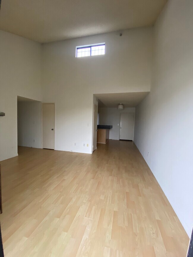 Foto del edificio - 4225 Del Mar Ave