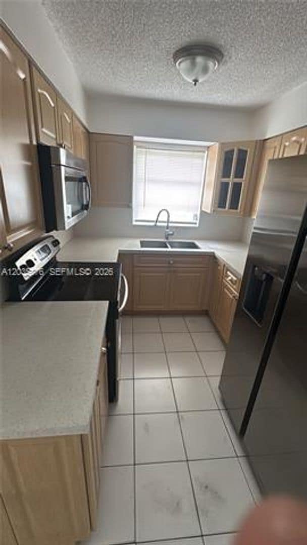 Photo - 830 W 75th St Apartment