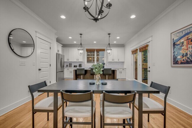 Foto del edificio - 3-bedroom, 2.5-bath rental home located in Nashville’s vibrant, 12 South!