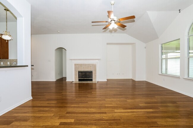 Foto del edificio - 28615 Hidden Cove Dr