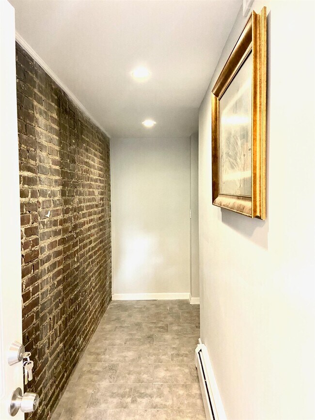 Building Photo - 4603 Cottage Pl