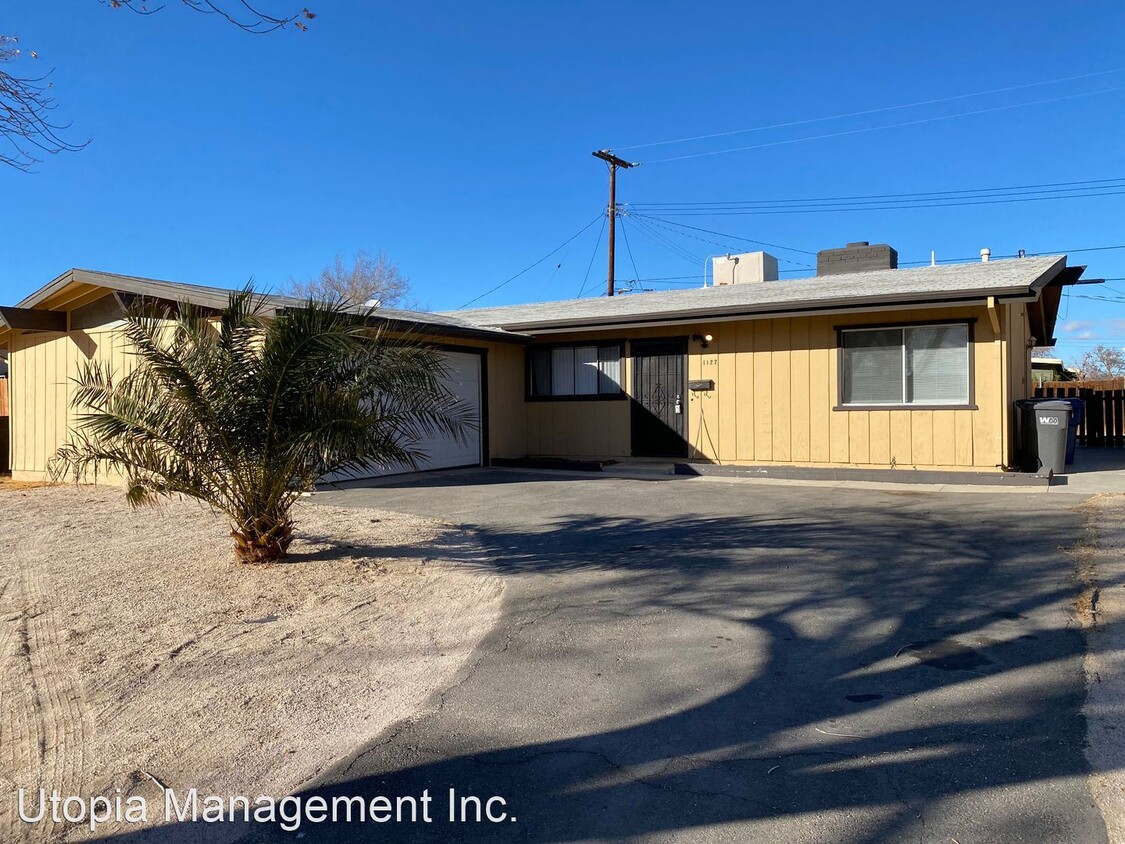 Primary Photo - 3 br, 2 bath House - 1127 W. Ave H6