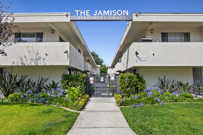 Building Photo - 3833 Mentone Ave