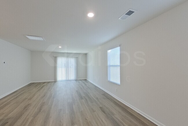 Foto del edificio - 113 Overstreet Way