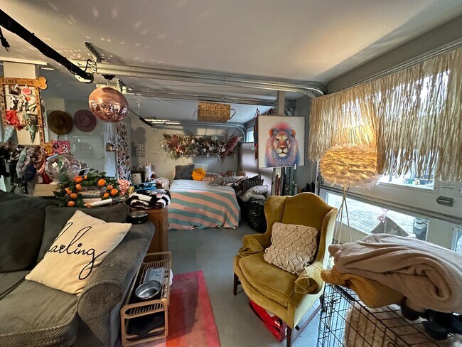 Foto del edificio - 135 Sunset Dr