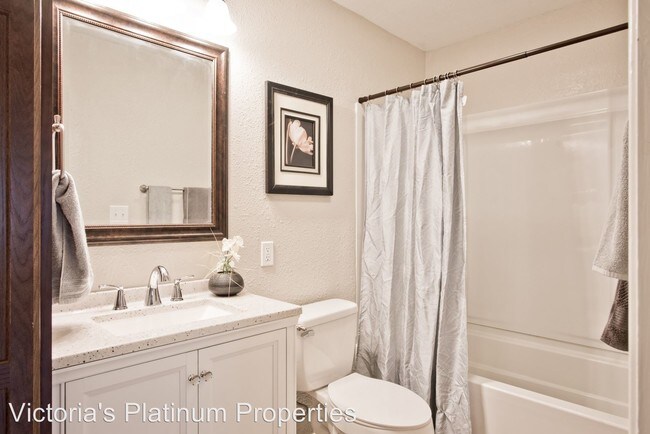 Foto del edificio - 301-309 Westwood St