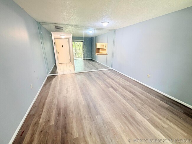 Foto del edificio - 4354 NW 9th Ave