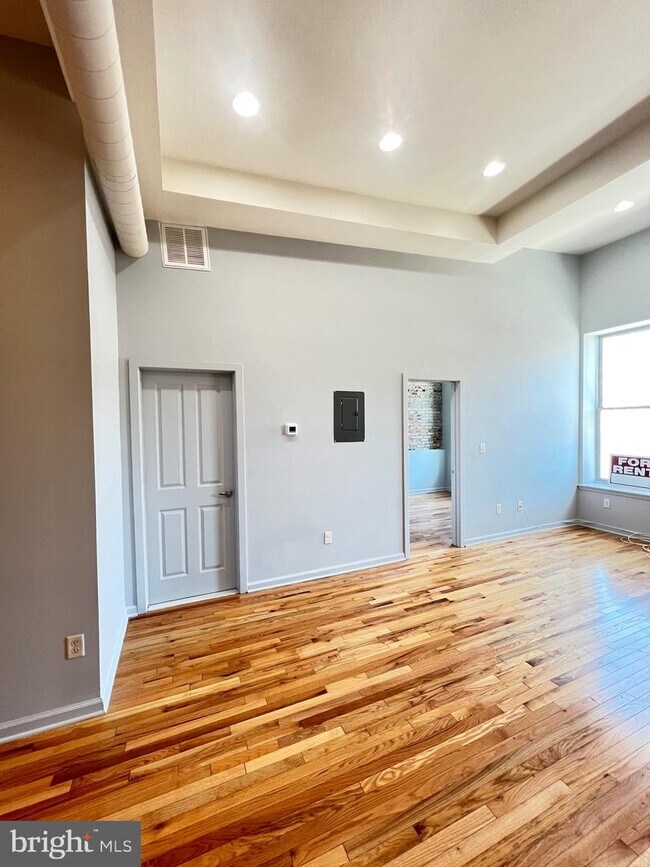 Foto del edificio - 416 N Howard St