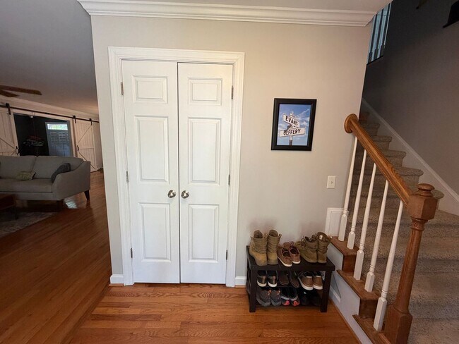 Building Photo - Carolina Lakes Gated Community!!