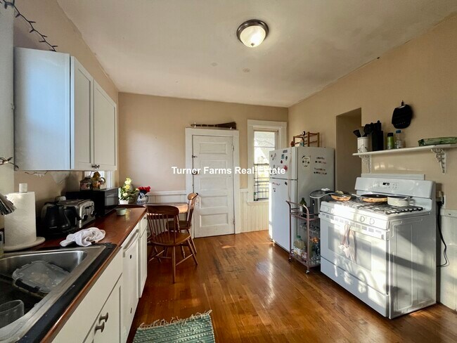 Foto del edificio - 803 Parker St