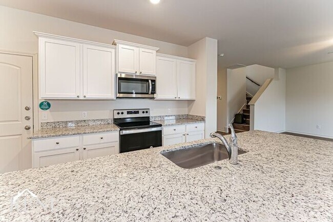 Foto del edificio - 336 Sunnymeade Ln