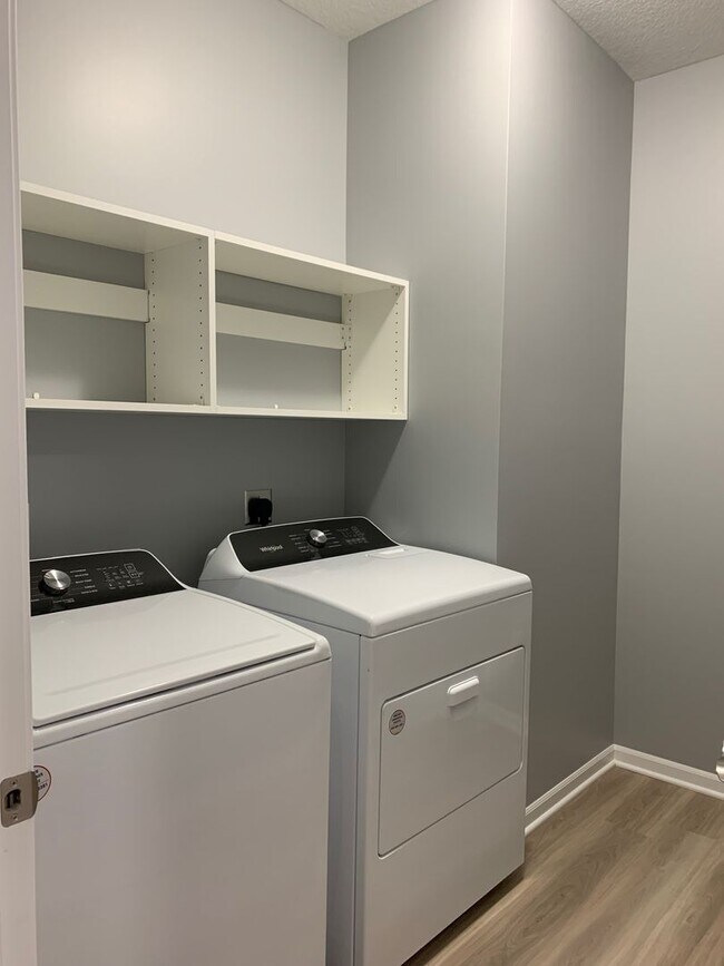 Foto del edificio - Pre-leasing Newly Built 3 Bed 2 Bath w att...