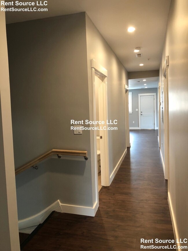 Building Photo - 39 Gilman St