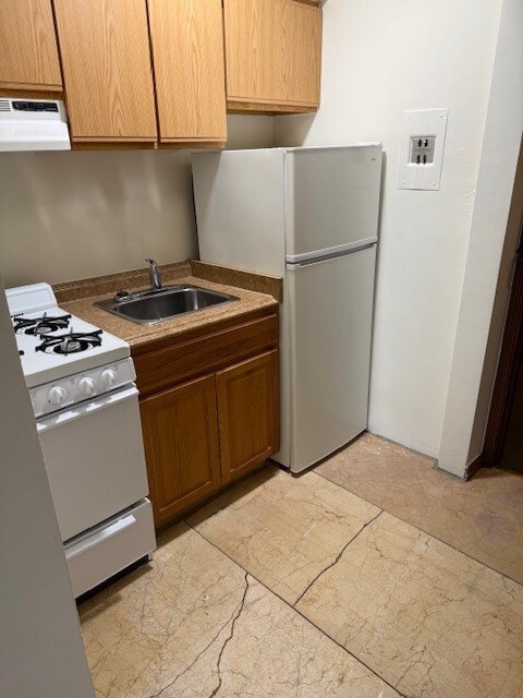 Building Photo - 41 S Grant Ave