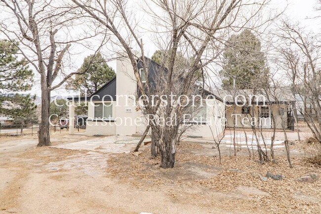 Building Photo - 1410 Columbine Rd