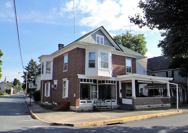 Building Photo - 32 Oregon Street