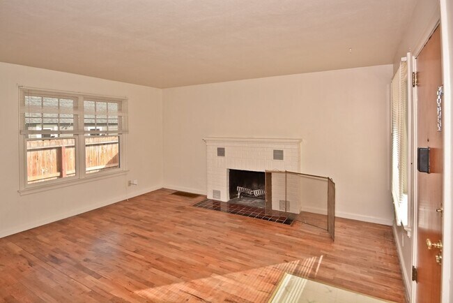 Foto del edificio - 1714 Heron St