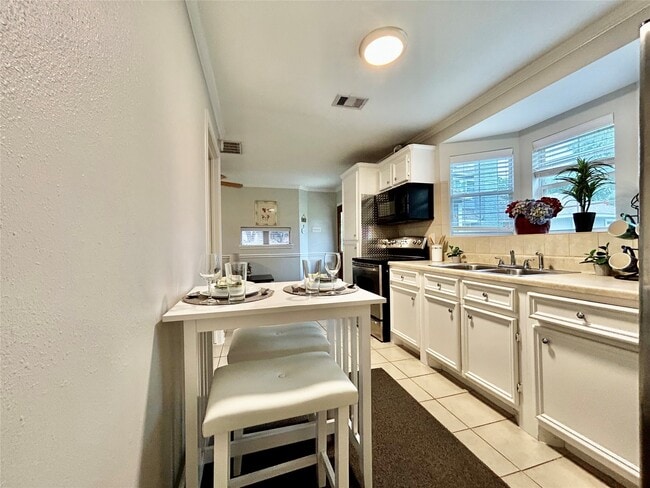 Building Photo - 4731 Bicentennial Ct