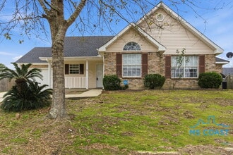 Building Photo - 11352 Fairfield Blvd