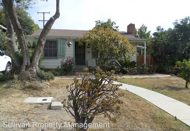 Building Photo - 3 br, 2.5 bath House - 620 N. Woods Ave.