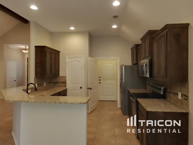 Building Photo - 4206 Sapphire Ln