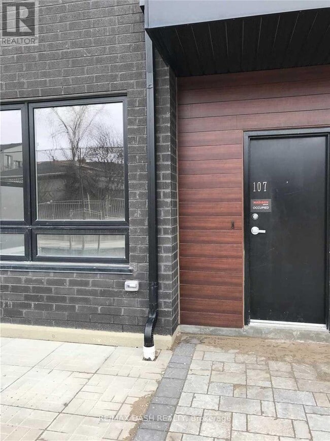 Building Photo - 1100 Briar Hill Ave
