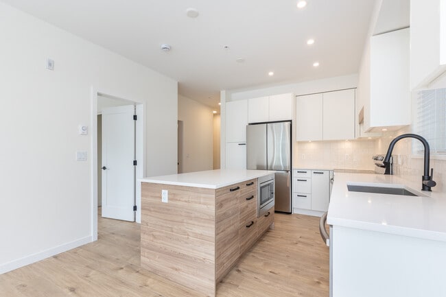 Building Photo - 33920 Best Av