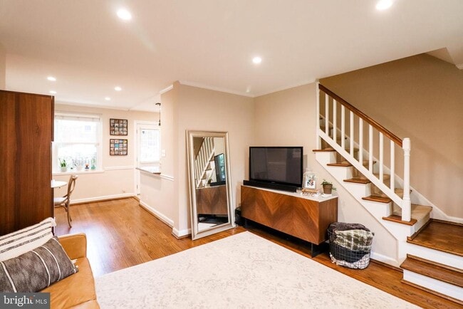 Building Photo - 3620 S Taylor St