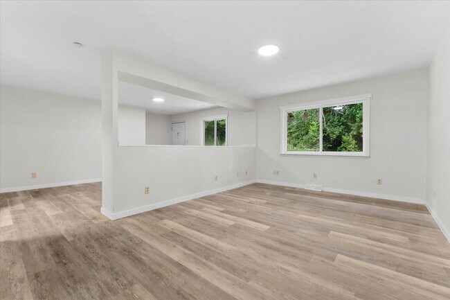 Building Photo - 1102 Apache Dr, Unit C