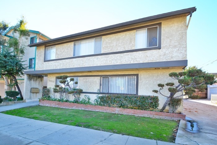 Primary Photo - Two Bedroom w/ Garage and Balcony!