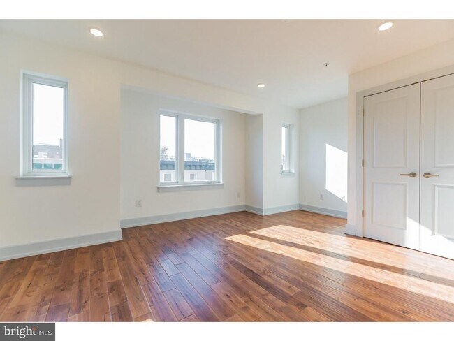 Foto del edificio - 1511 Brown St