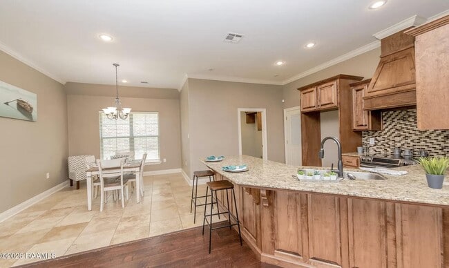 Building Photo - 315 Hill Ridge Dr