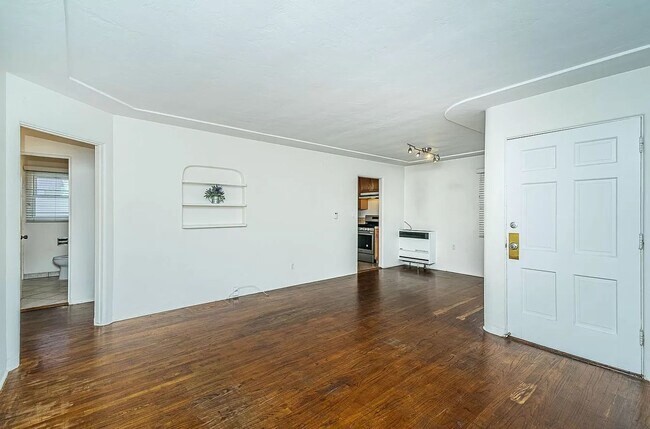 Foto del edificio - 1805 Reed Ave