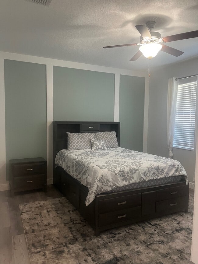 Foto del edificio - 6357 Shore Vista Pl