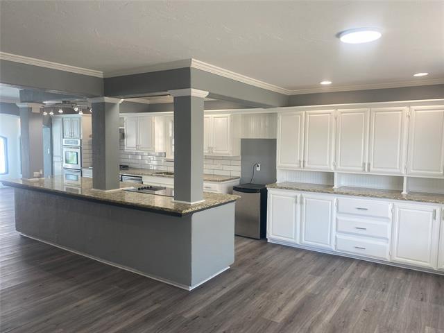 Foto del edificio - 821 Arrowhead Dr