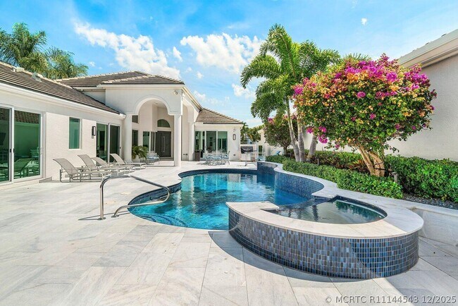 Foto del edificio - 3506 NW Clubside Cir