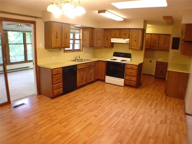 Foto del edificio - 20 Cobb Cir